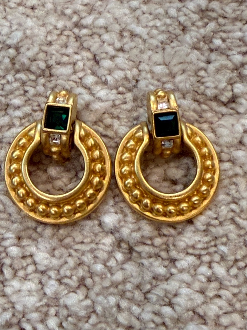 Givenchy Vintage Clip Earrings. 
Very good condition.